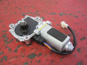 318221 HD-PARTS Моторчик стеклоподъемника правый