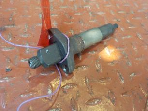 5001838576 RENAULT Форсунка топливная, № XF120539