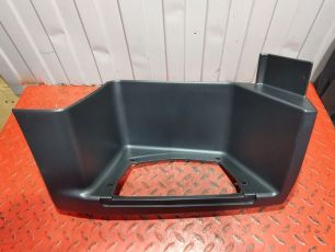 T03463003 TOPCOVER Корпус подножки нижний правый