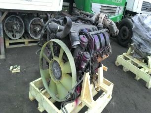 0020106500 MERCEDES Двигатель, OM501