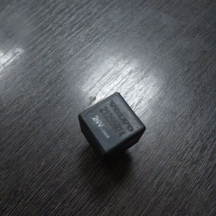 21255974 VOLVO Реле силовое, № XF451208