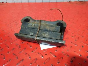5010418332 RENAULT Кронштейн КПП