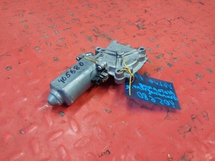 3176550 VOLVO Моторчик стеклоподъемника правый, № XF405680