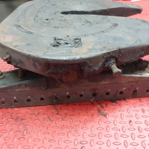 20424223 VOLVO Седло, № XF461319