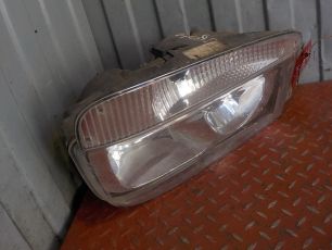 9418205461 MERCEDES Фара правая, № XF177604