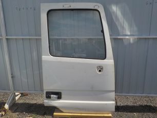 9417200505 MERCEDES Дверь правая, № XF55657