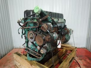 VOLVO Двигатель, D12C