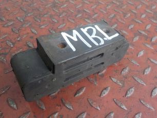 9305040114 MERCEDES Подушка радиатора, № XF108973