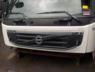 82415182 VOLVO Капот