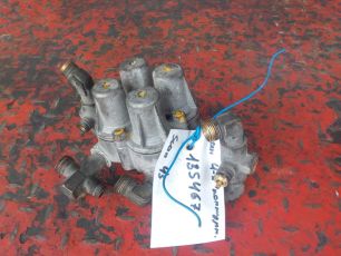 1337904 SCANIA Кран 4-х контурный, № XF135467