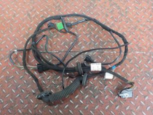 9305403810 MERCEDES Электропроводка двери, № XF111106