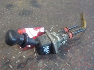 T03613002 TOPCOVER Кран ручного тормоза