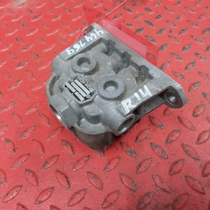 5010216965 RENAULT Кран 4-х контурный
