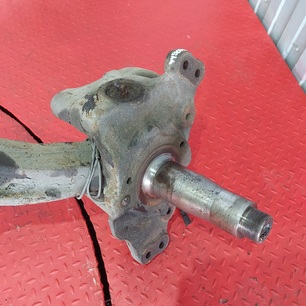 9433320002 MERCEDES Кулак поворотный правый, № XF449668