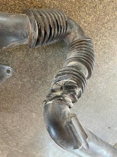 21255293 VOLVO Маслозаливная горловина, № XF317628