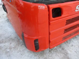 1370330 SCANIA Дефлектор кабины правый, № XF191019