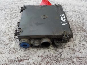 9605460840 MERCEDES Коробка распределительная
