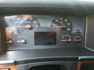 21015780 VOLVO Панель приборов, № XF337774