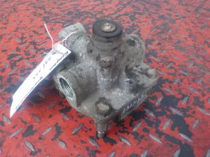 3173150 VOLVO Клапан ускорительный, № XF231933