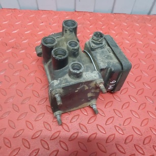 5010612854 RENAULT Кран управления тормозами прицепа, № XF468137