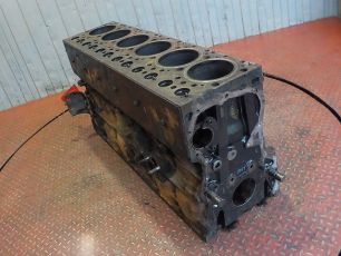 5010412719 RENAULT Блок двигателя, № XF138559