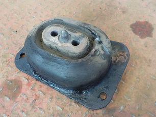 1622825 VOLVO Подушка двигателя, № XF220308