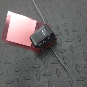 1832329 DAF Кнопка
