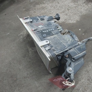 21001668 VOLVO Фара правая, № XF446464