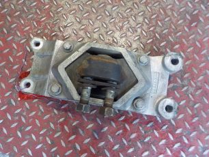 510460352 RENAULT Подушка двигателя, № XF198843