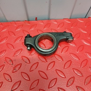 1895270 SCANIA Коромысло клапанов, № XF459404