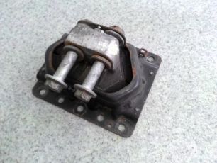 20499472 VOLVO Подушка двигателя, № XF26740