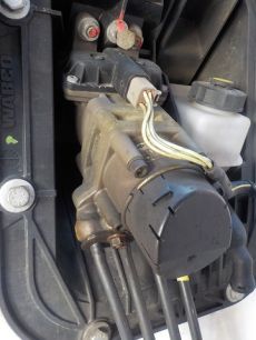 5010422013 RENAULT Кран главный тормозной, № XF141078