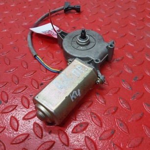5001852886 RENAULT Моторчик стеклоподъемника правый, № XF474845