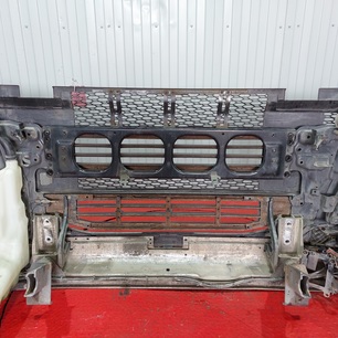 21825534 VOLVO Поперечина передняя