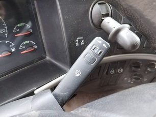 20424046 VOLVO Переключатель подрулевой стеклоочистителя, № XF380497