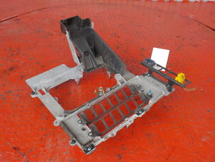 9735420034 MERCEDES Кронштейн блока предохранителей