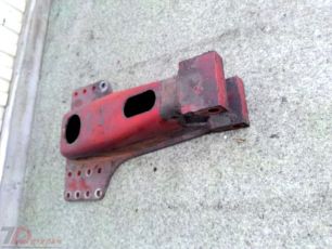 98465419 IVECO Кронштейн реактивной тяги