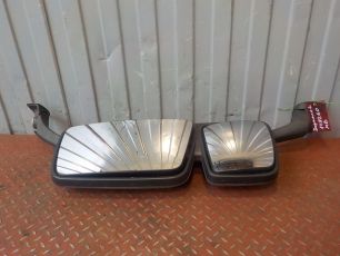 9438105616 MERCEDES Зеркало левое, № XF149260