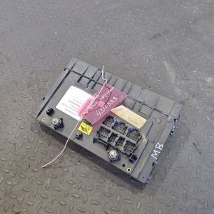 0004463758 MERCEDES Блок предохранителей, № XF434399