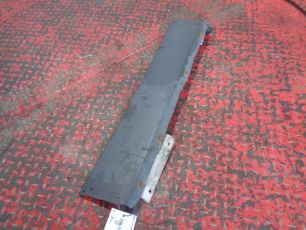 504047646 IVECO Накладка крыла правая