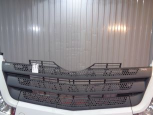 9618850053 MERCEDES Решетка радиатора