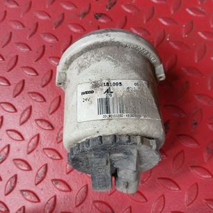 504181095 IVECO Фара противотуманная, № XF464921