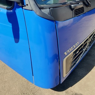 20379176 VOLVO Угол кабины правый, № XF461664