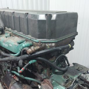 1677700 VOLVO Головка блока, № XF429087