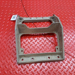 21087113 VOLVO Кронштейн подножки, № XF485320