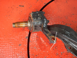 7182985 IVECO Кулак поворотный, № XF475705