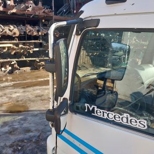 0008101879 MERCEDES Зеркало левое, № XF437069