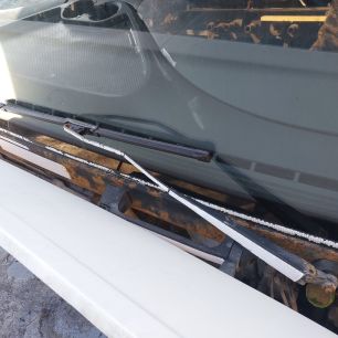 0018203744 MERCEDES Поводок стеклоочистителя, № XF437090