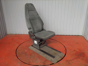 20398097 VOLVO Сиденье правое, № XF340898
