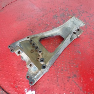 9423252409 MERCEDES Кронштейн реактивной тяги, № XF469640
